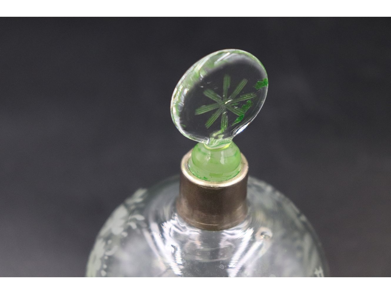 パフュームボトル