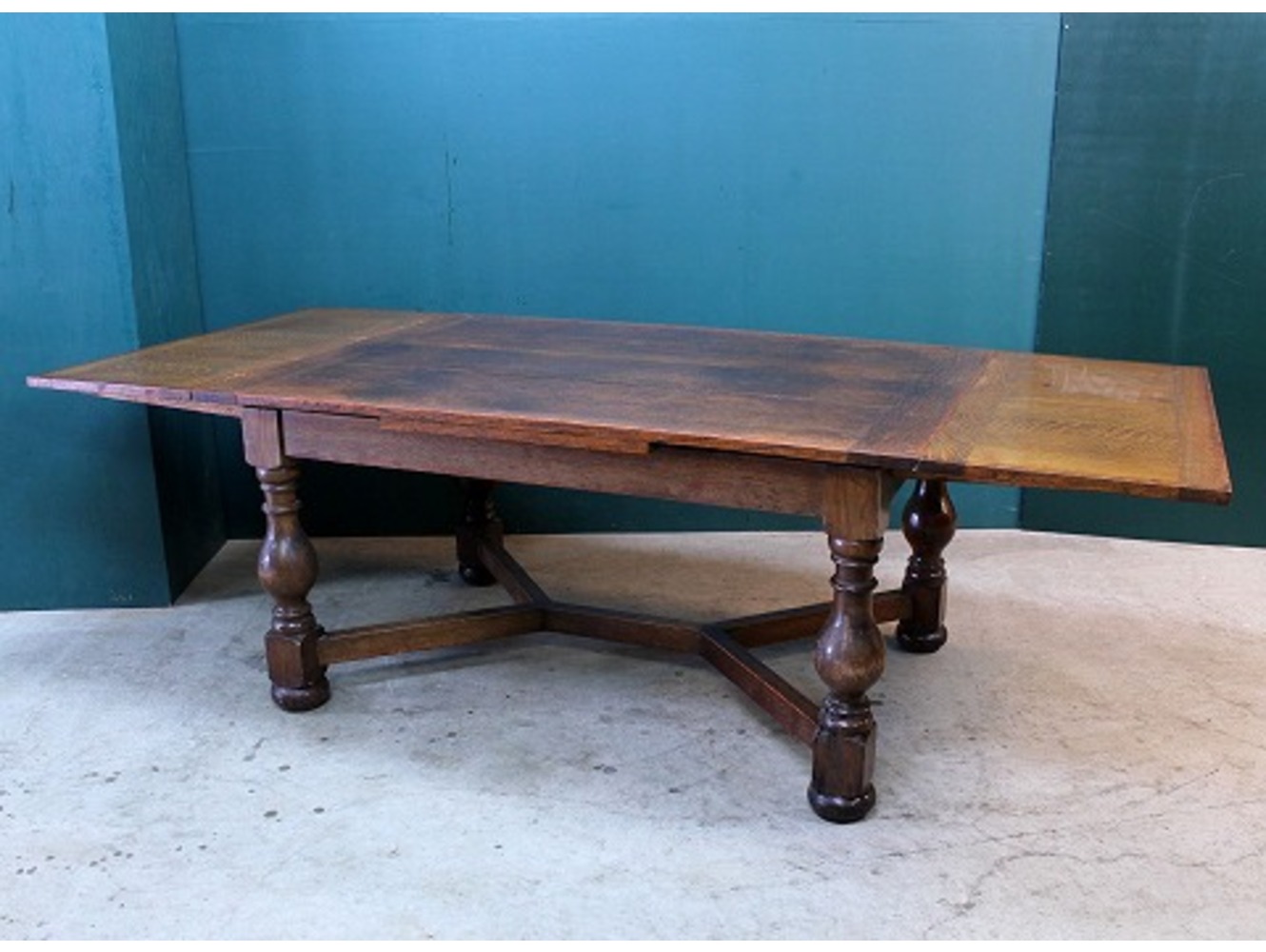 ドローリーフテーブル