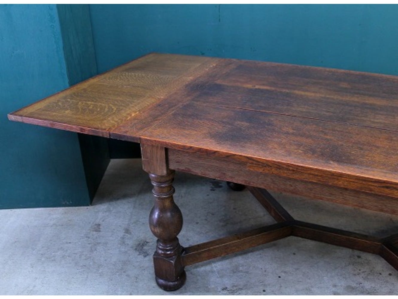 ドローリーフテーブル