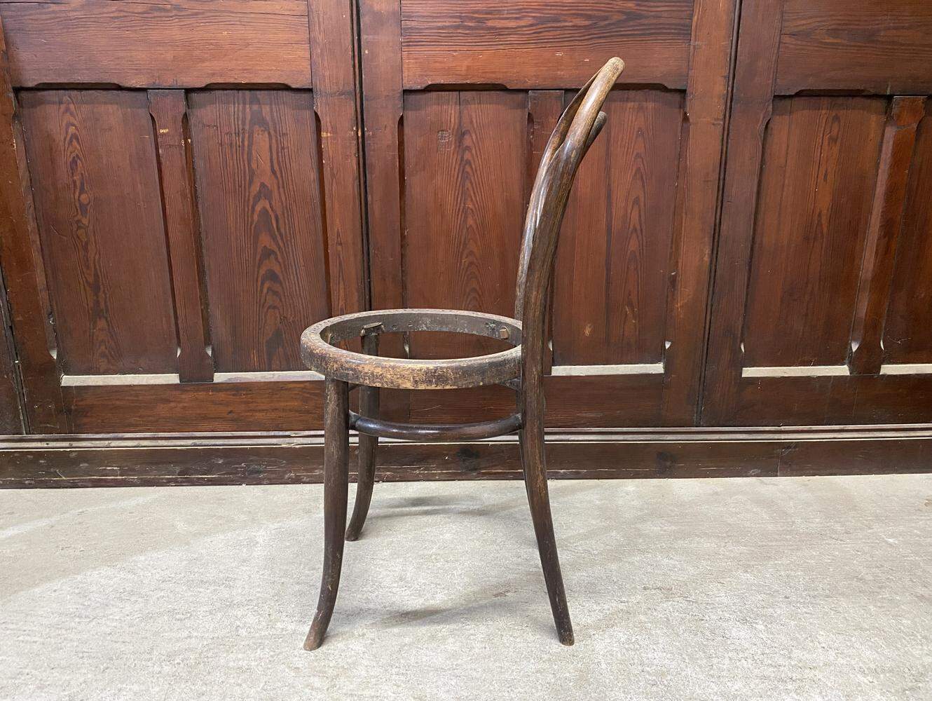 ベントウッドチェア