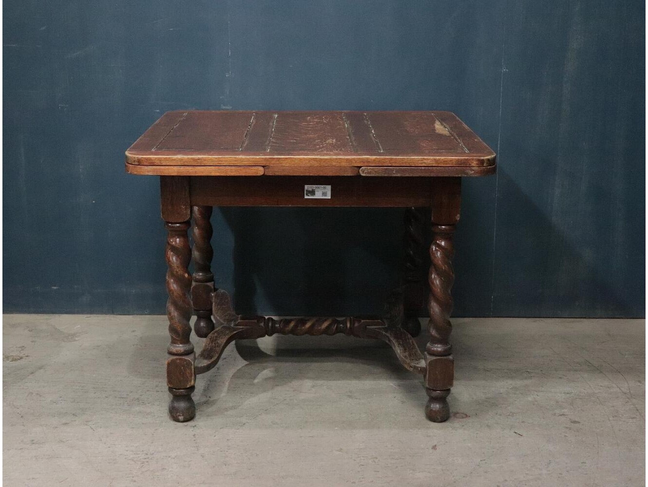 ドローリーフテーブル