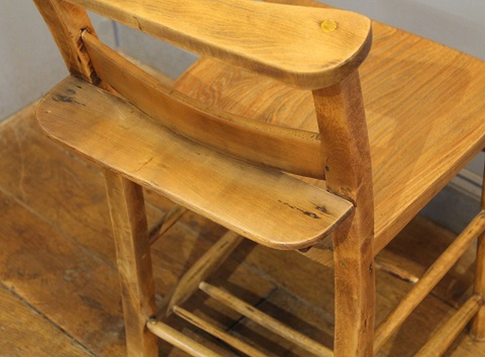 チャーチチェア