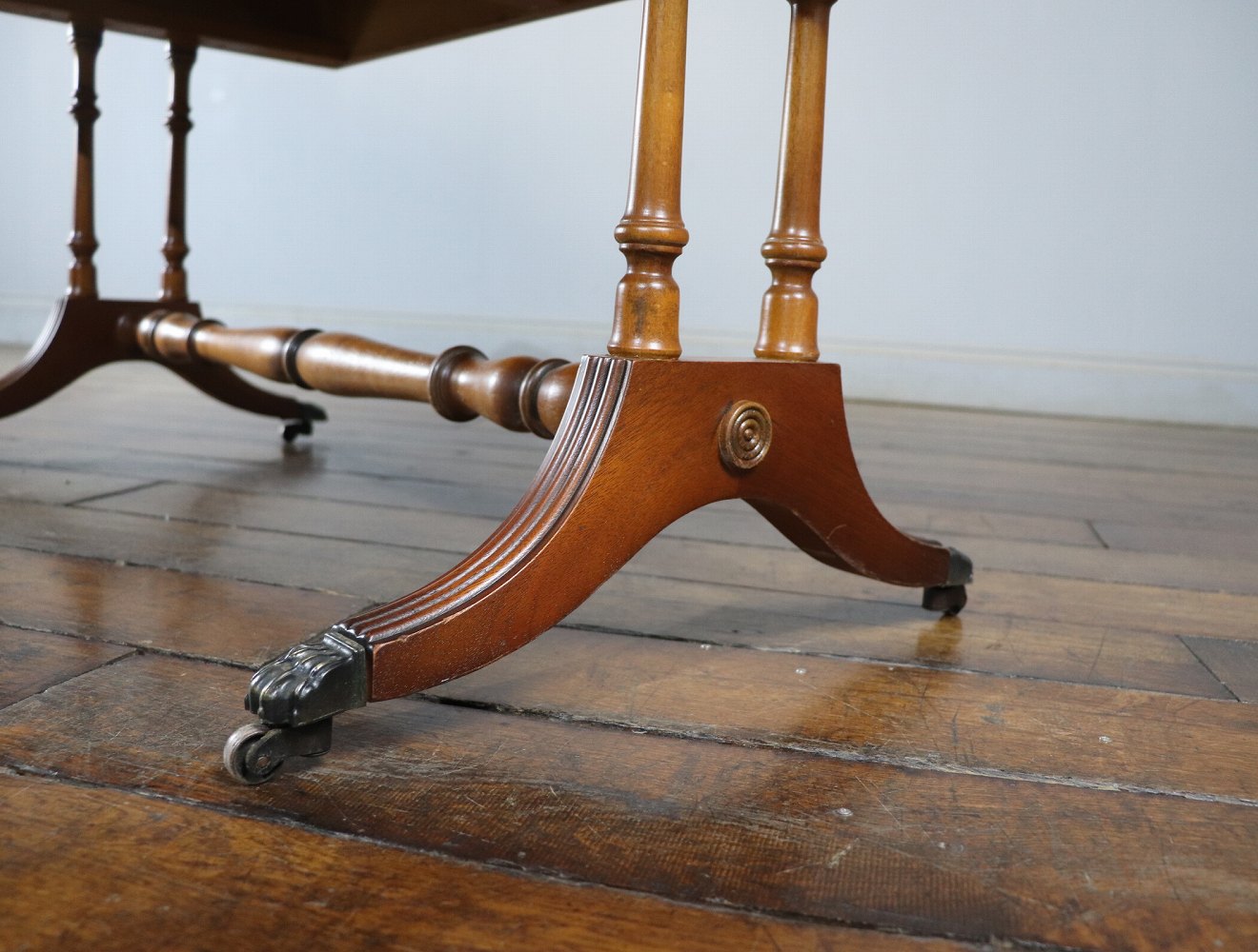 センターテーブル