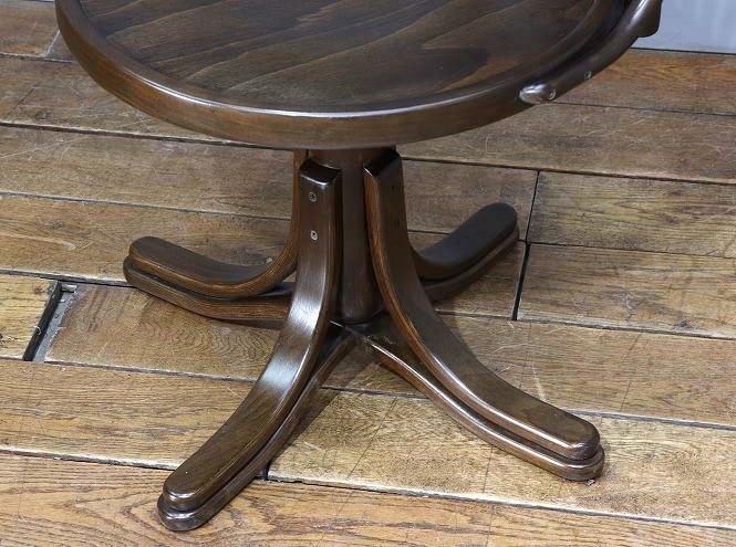 ベントウッドデスクチェア