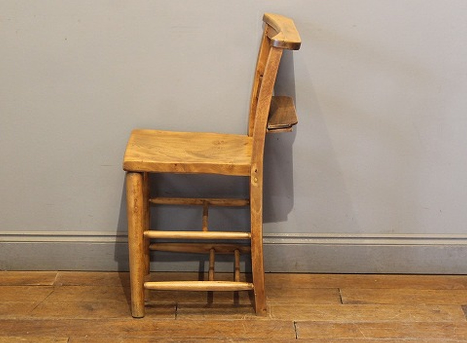 チャーチチェア