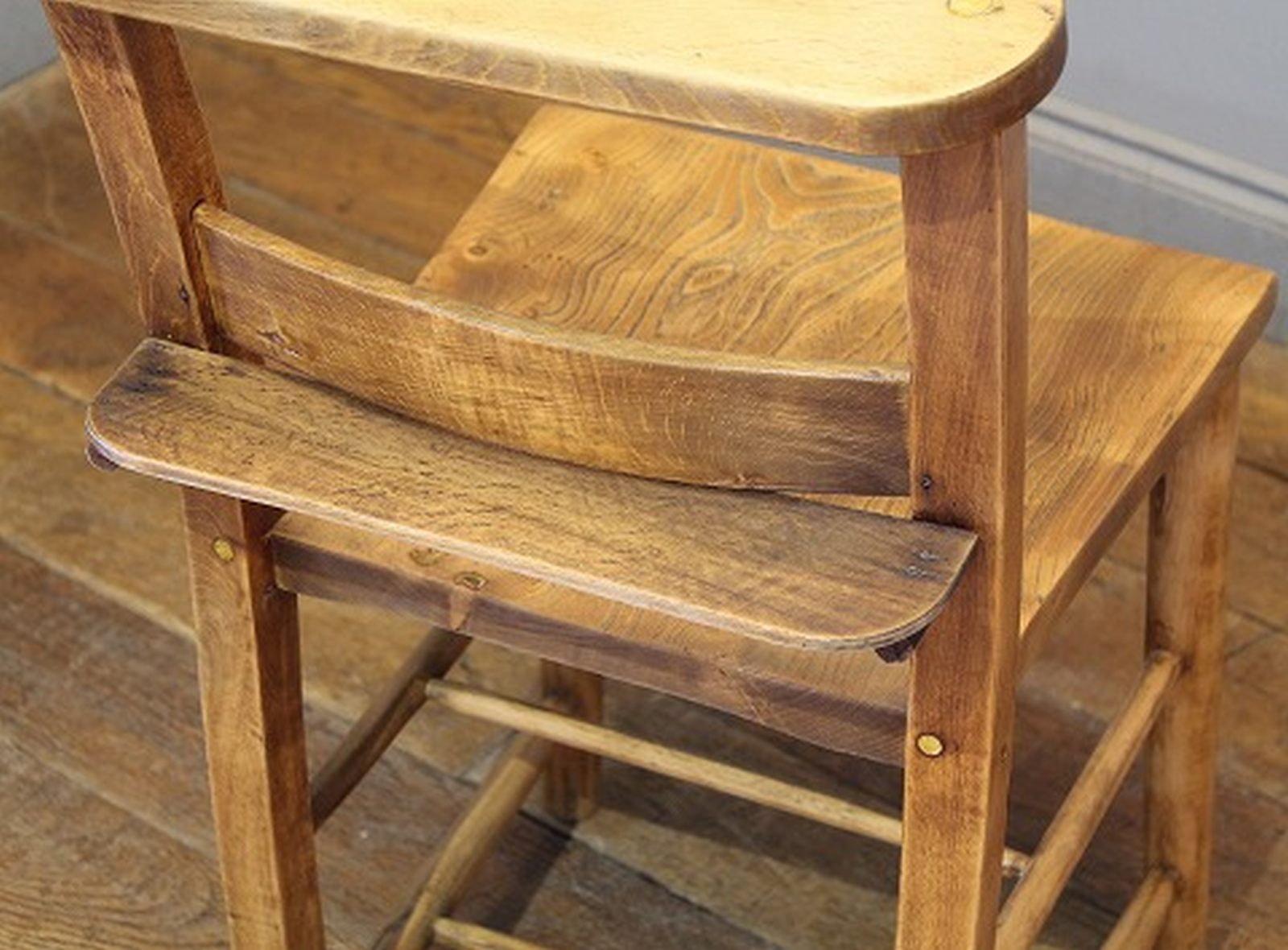 チャーチチェア