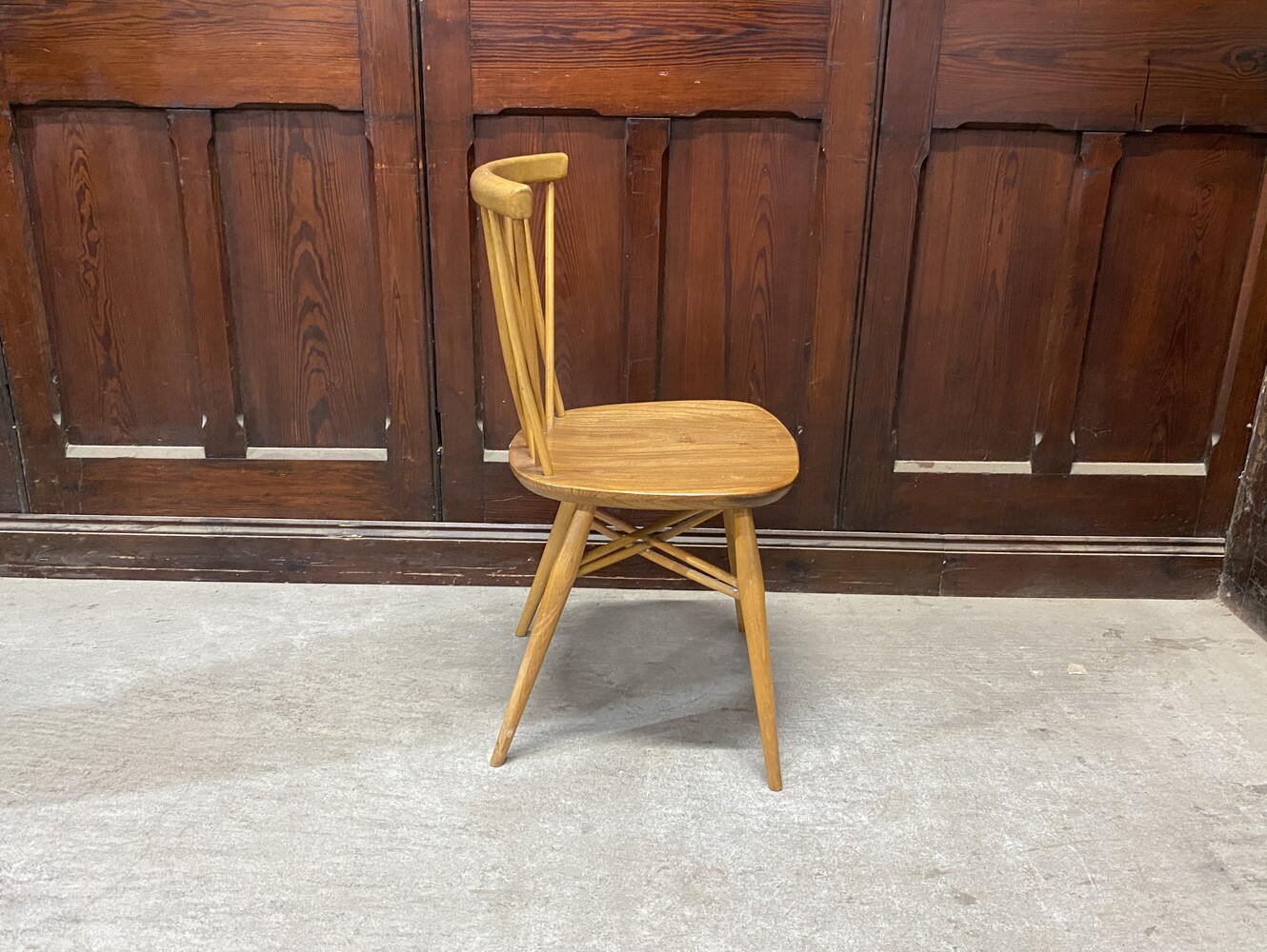 エックスバックチェア ERCOL