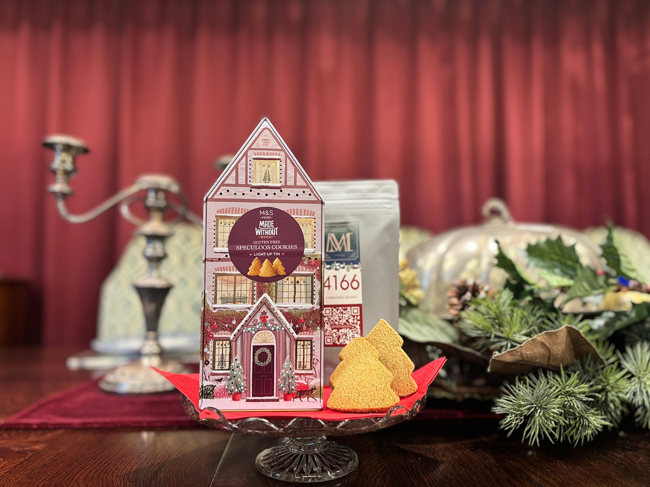 【限定数】M&S(マークス&スペンサー)クリスマスクッキーとクリスマスブレンドティーのセット