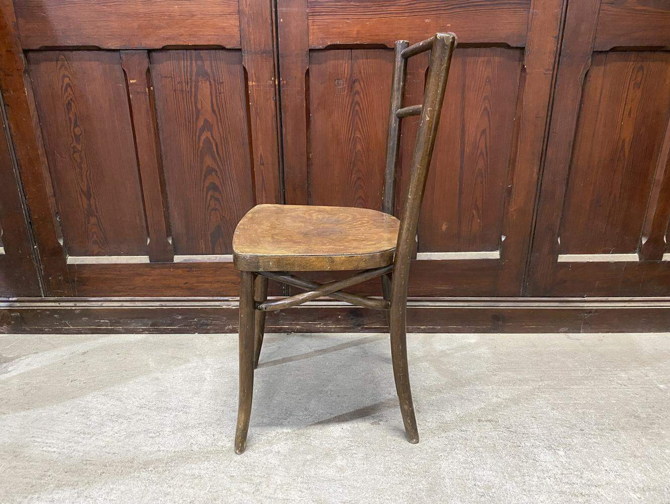 ベントウッドチェア