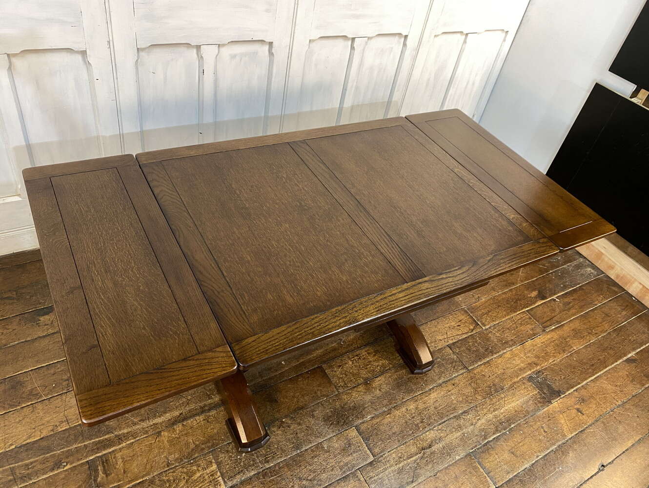 ドローリーフテーブル