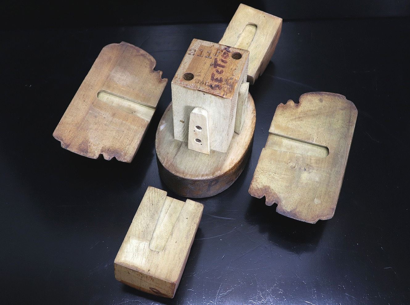 ハットブロックス