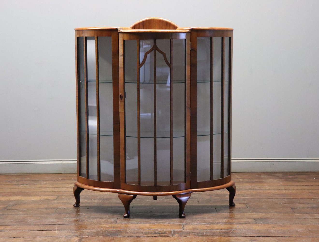 ディスプレイキャビネット