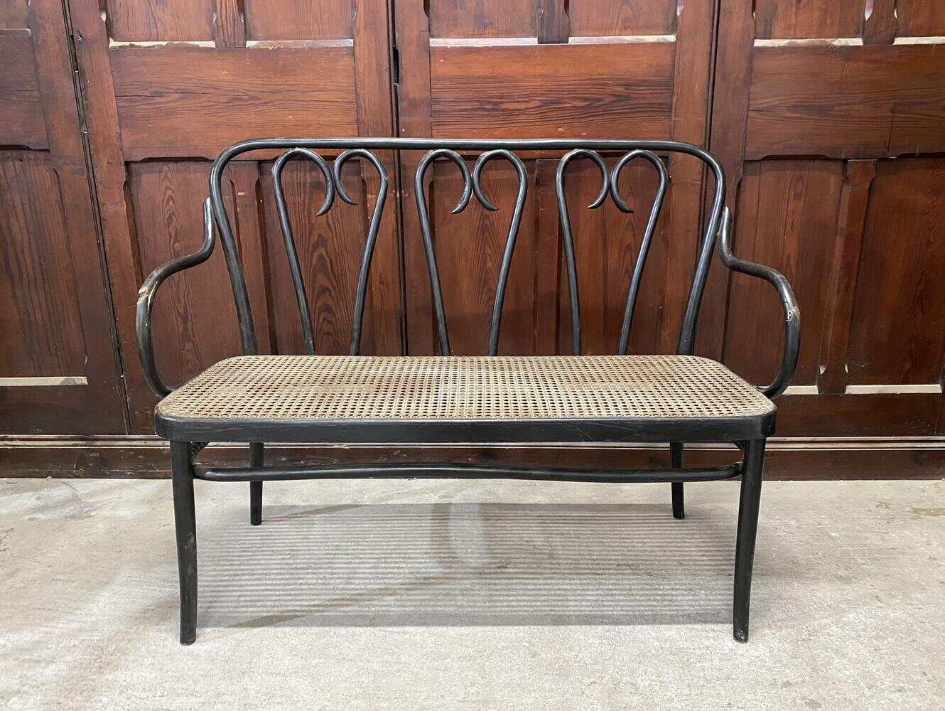 ベントウッドベンチ