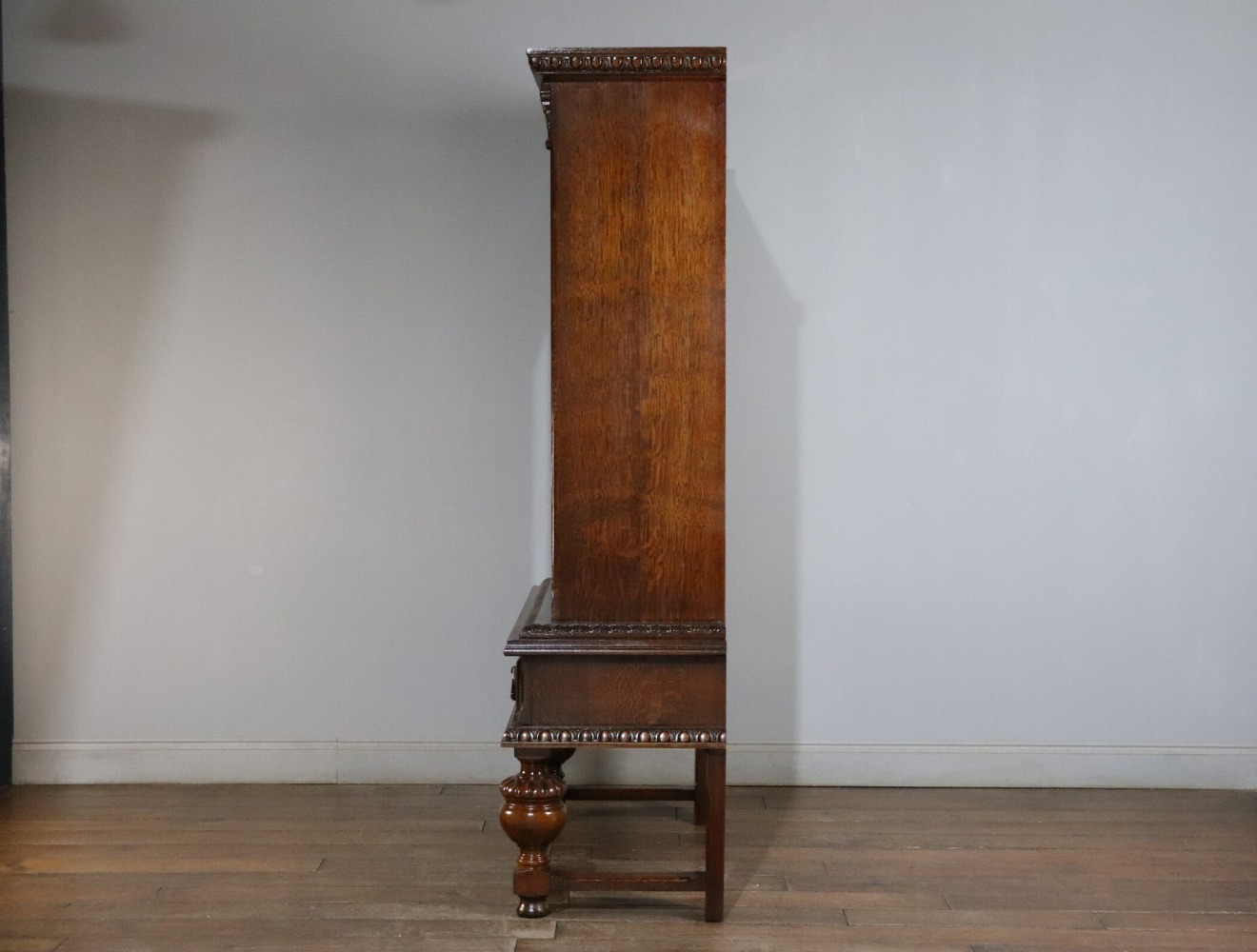 ディスプレイキャビネット