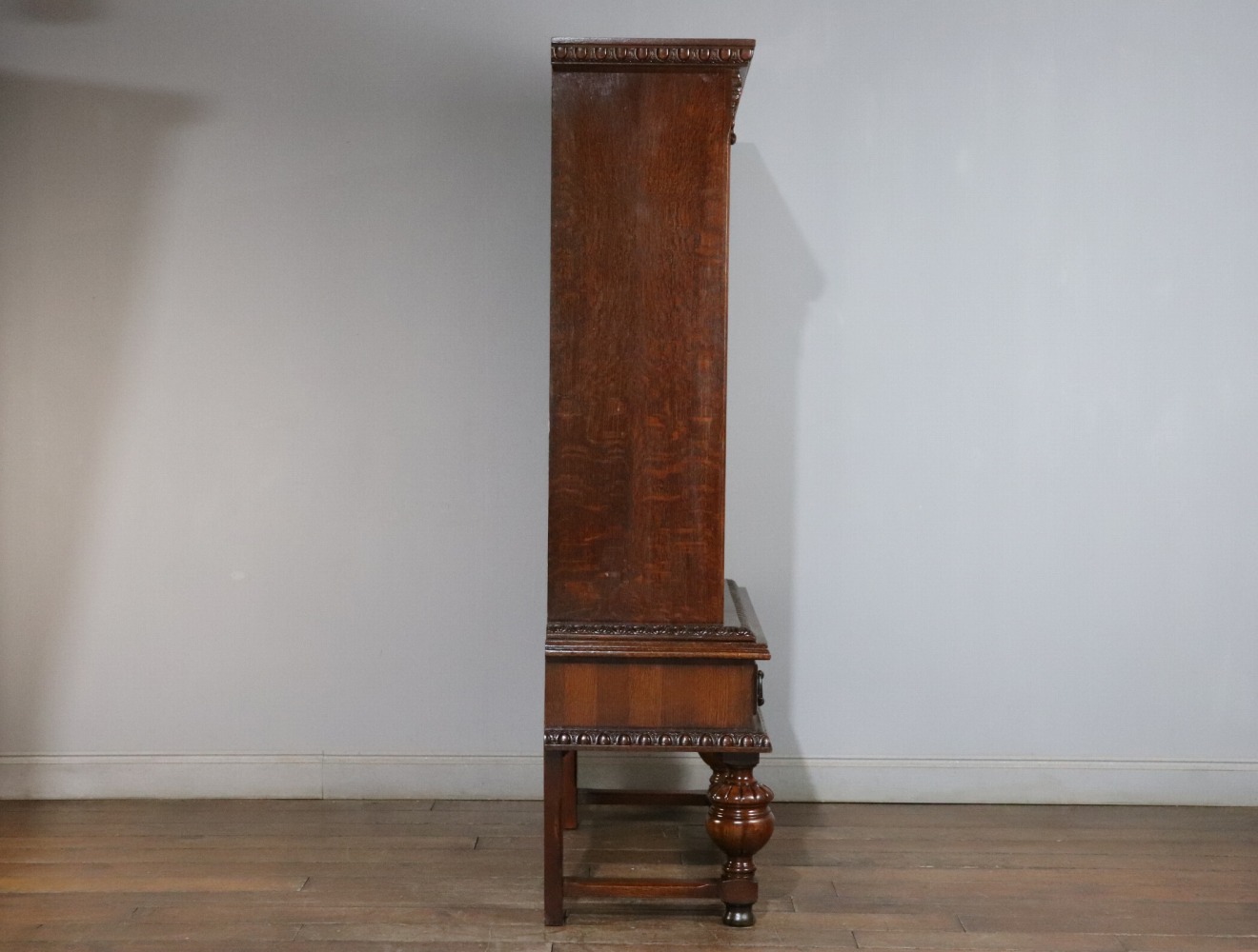 ディスプレイキャビネット