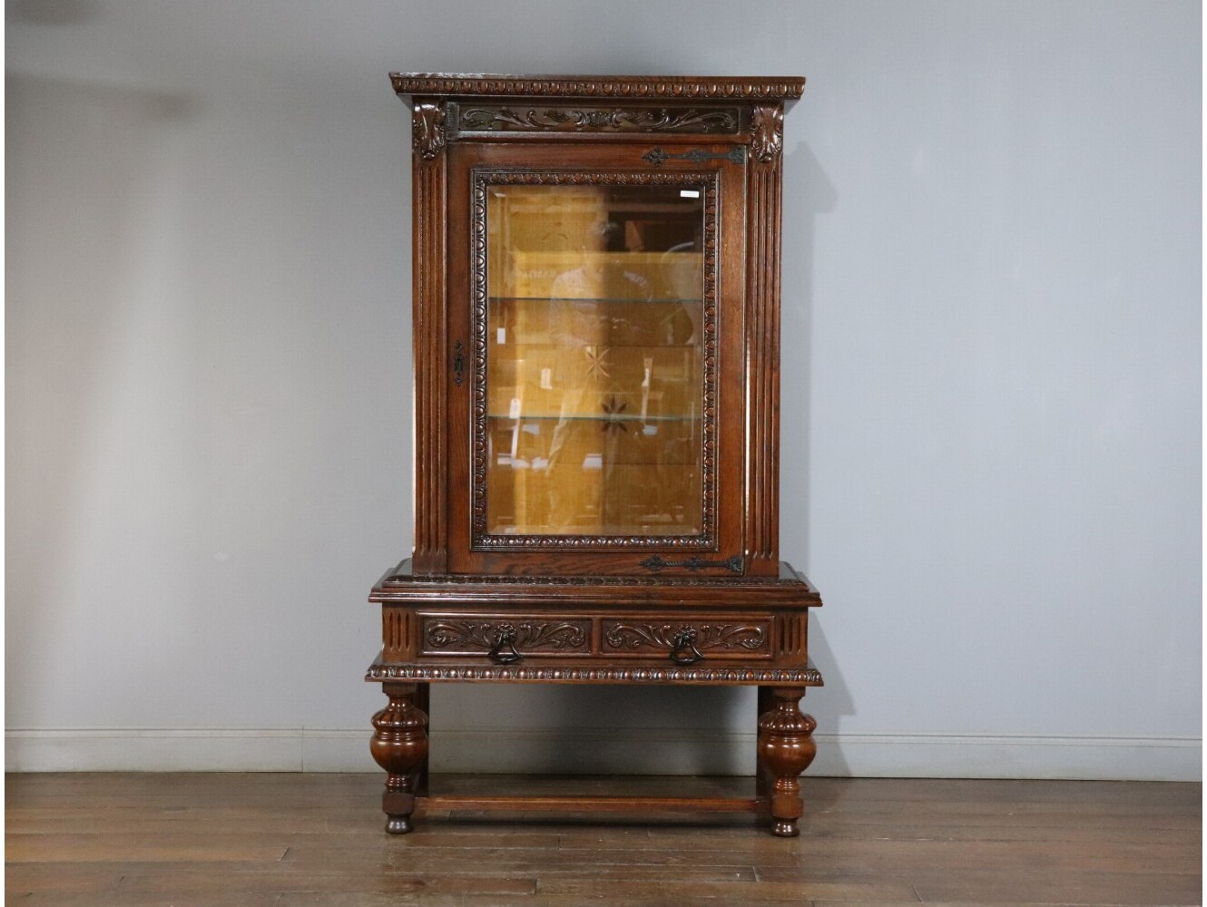 ディスプレイキャビネット