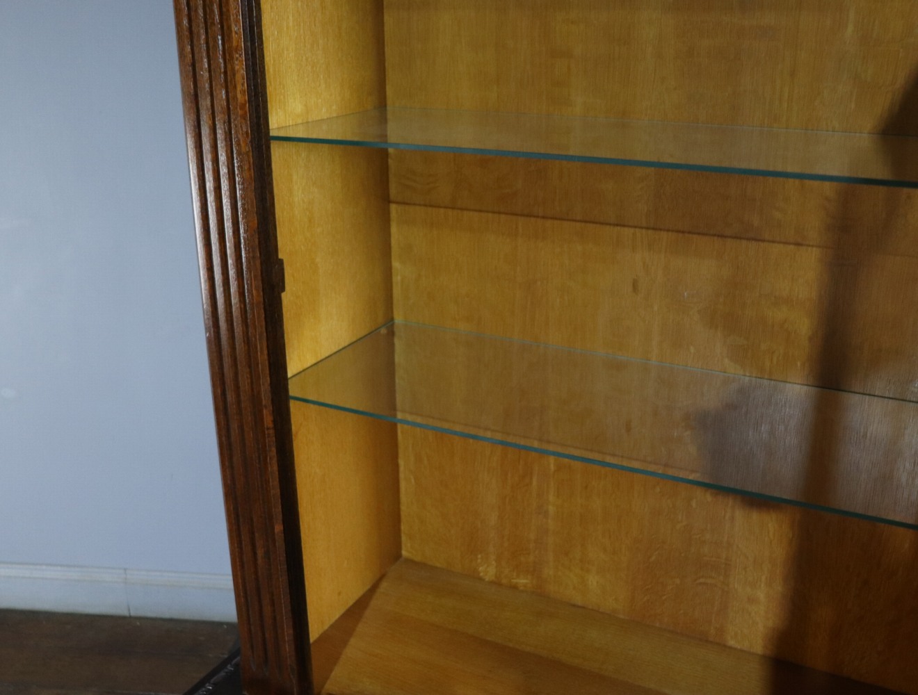 ディスプレイキャビネット