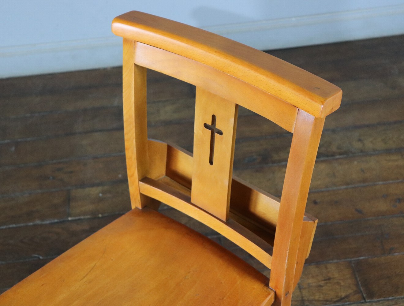 チャーチチェア