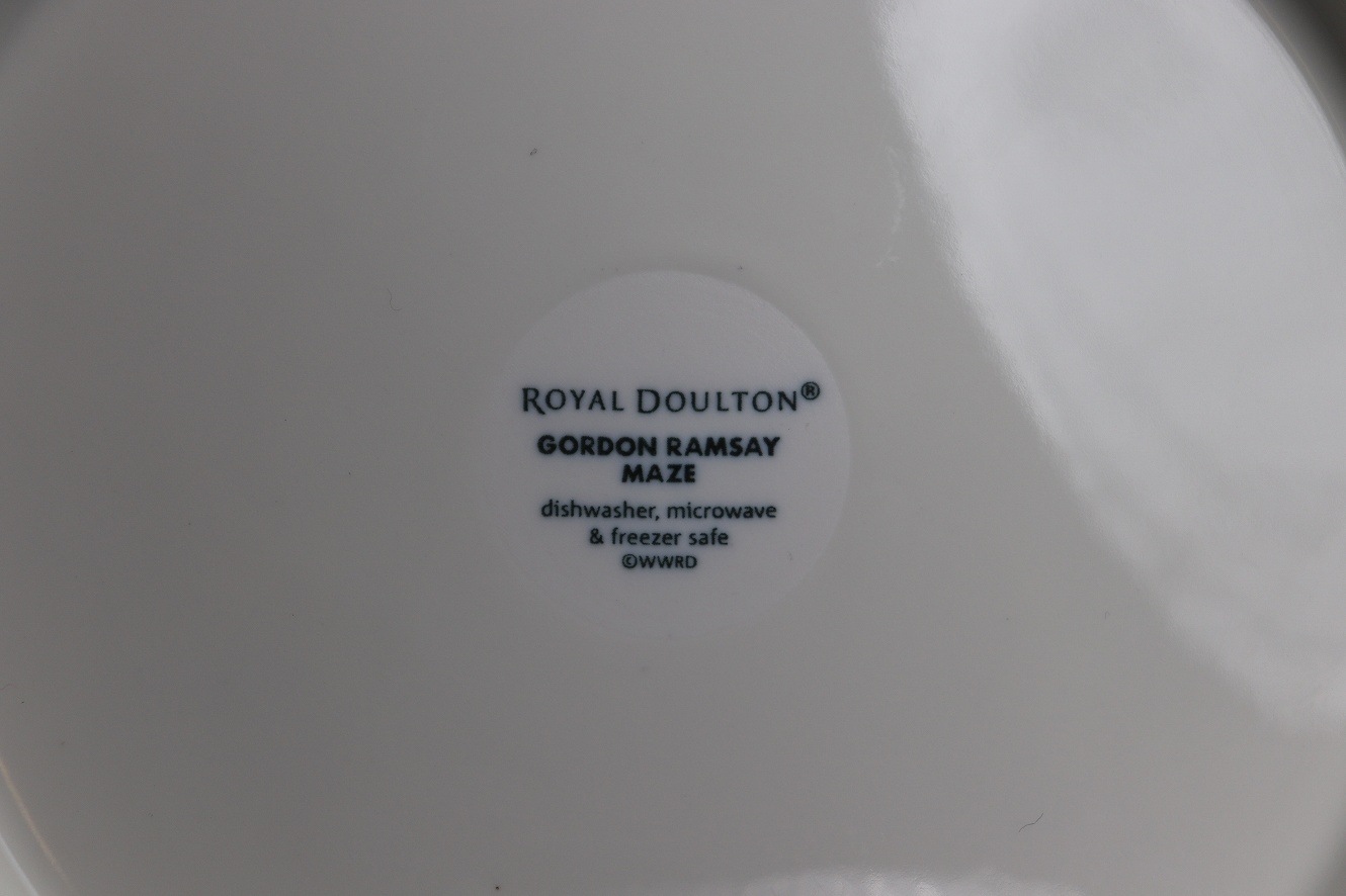 Royal Doulton ロイヤルドルトン ゴードンラムゼイ メイズ ホワイト 28cm プレート