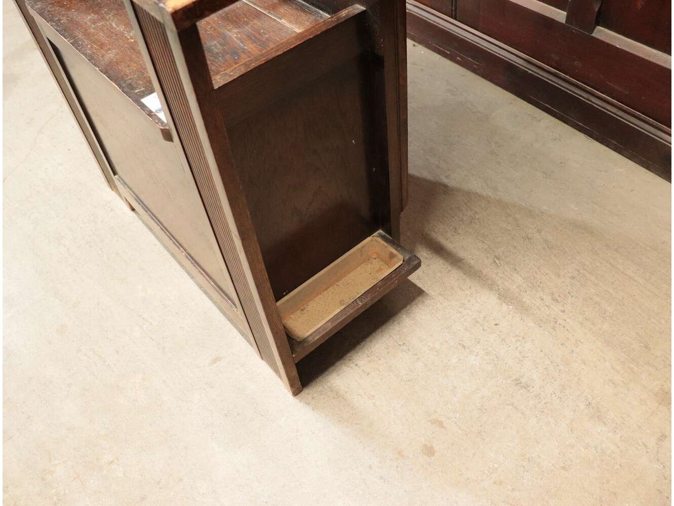 ホールスタンド