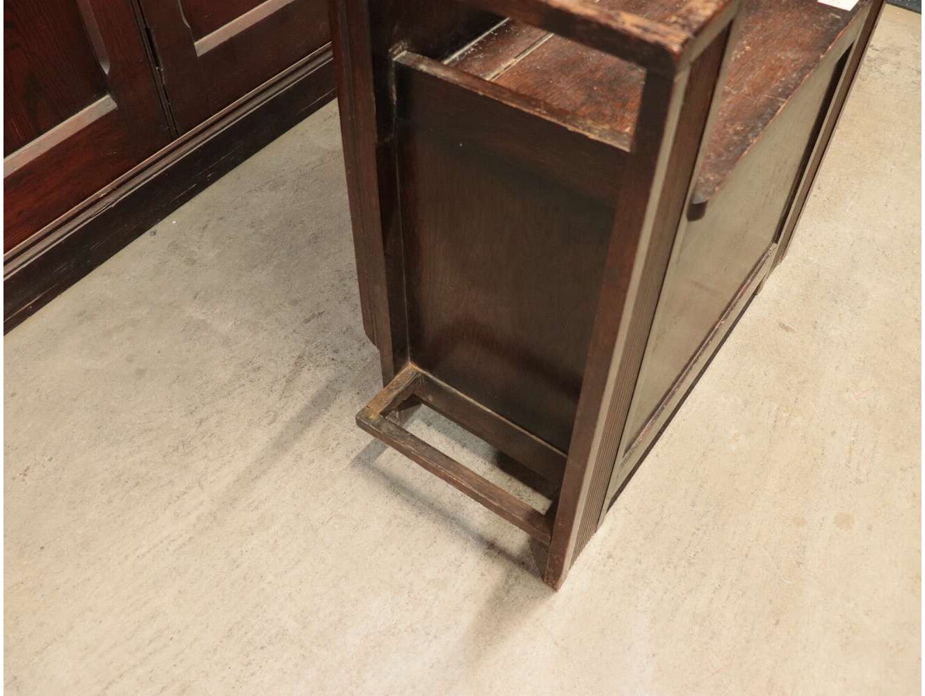 ホールスタンド