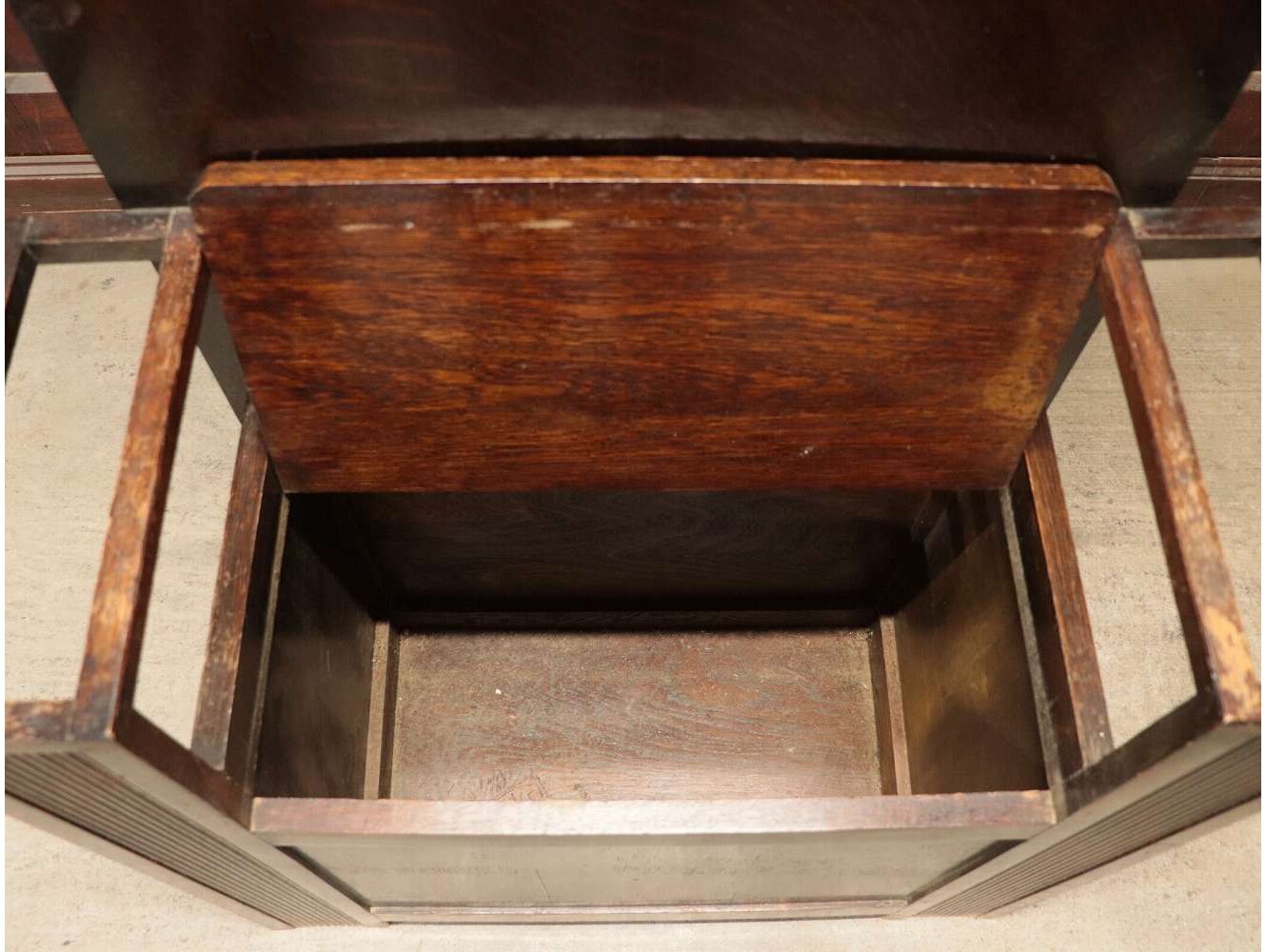 ホールスタンド