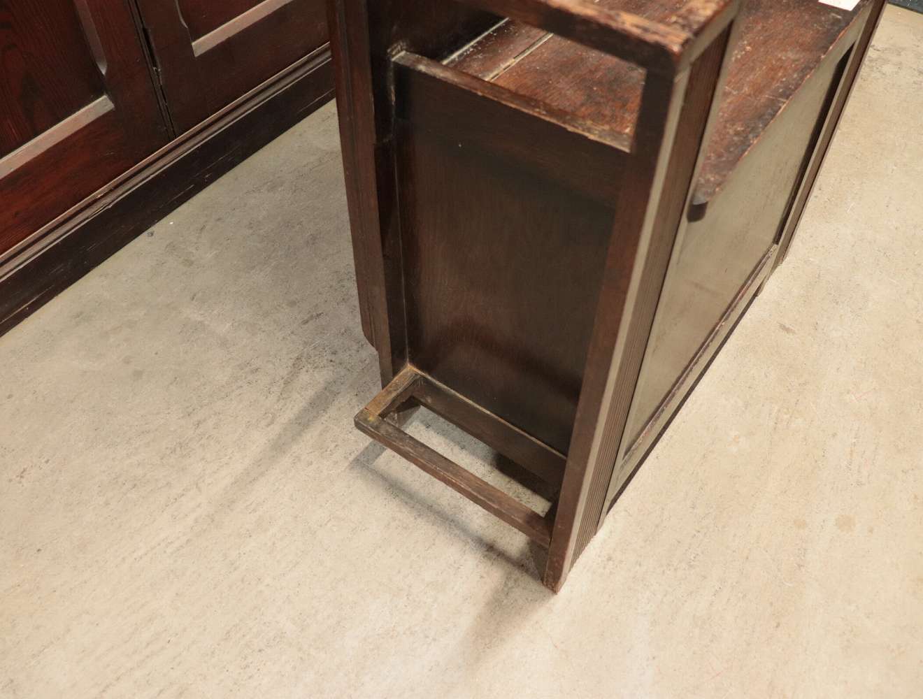 ホールスタンド