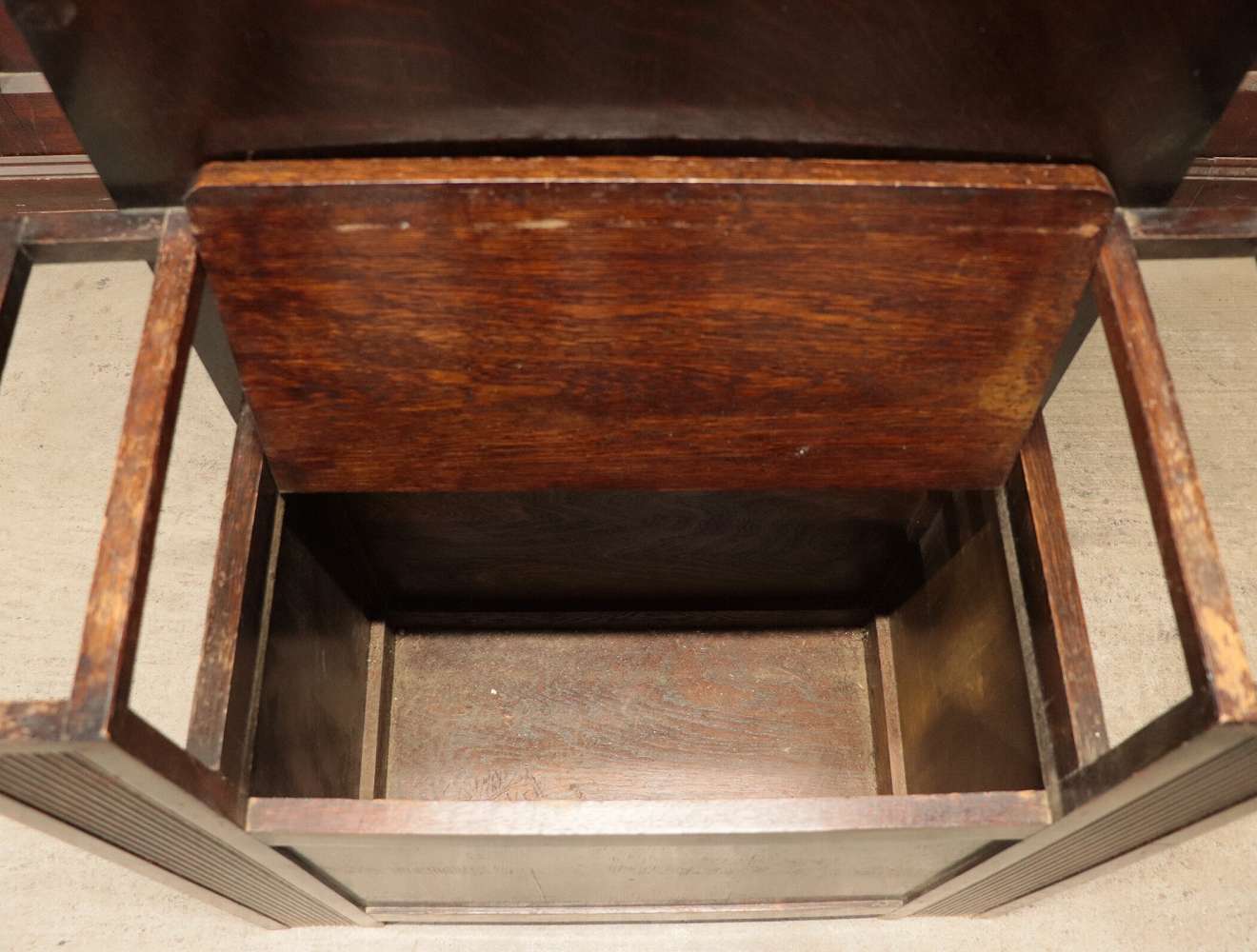 ホールスタンド