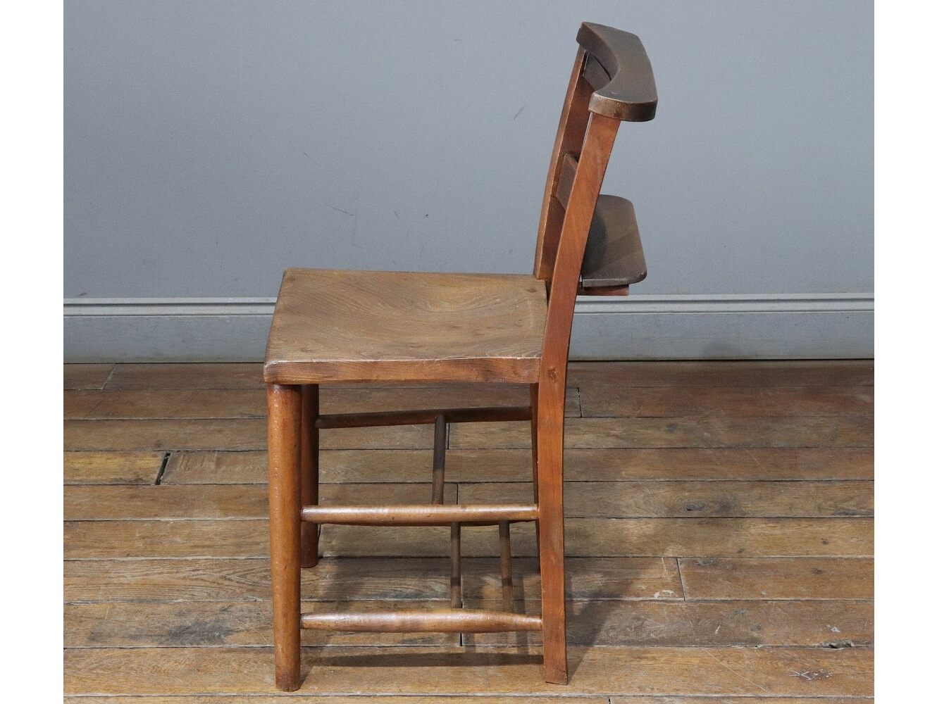 チャーチチェア