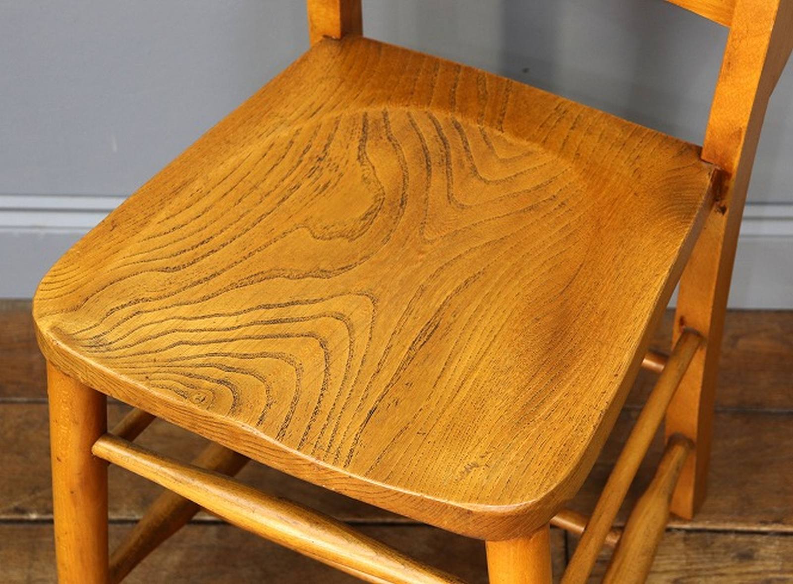 チャーチチェア