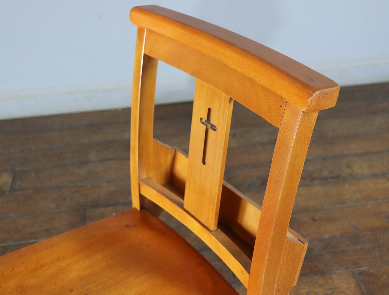 チャーチチェア