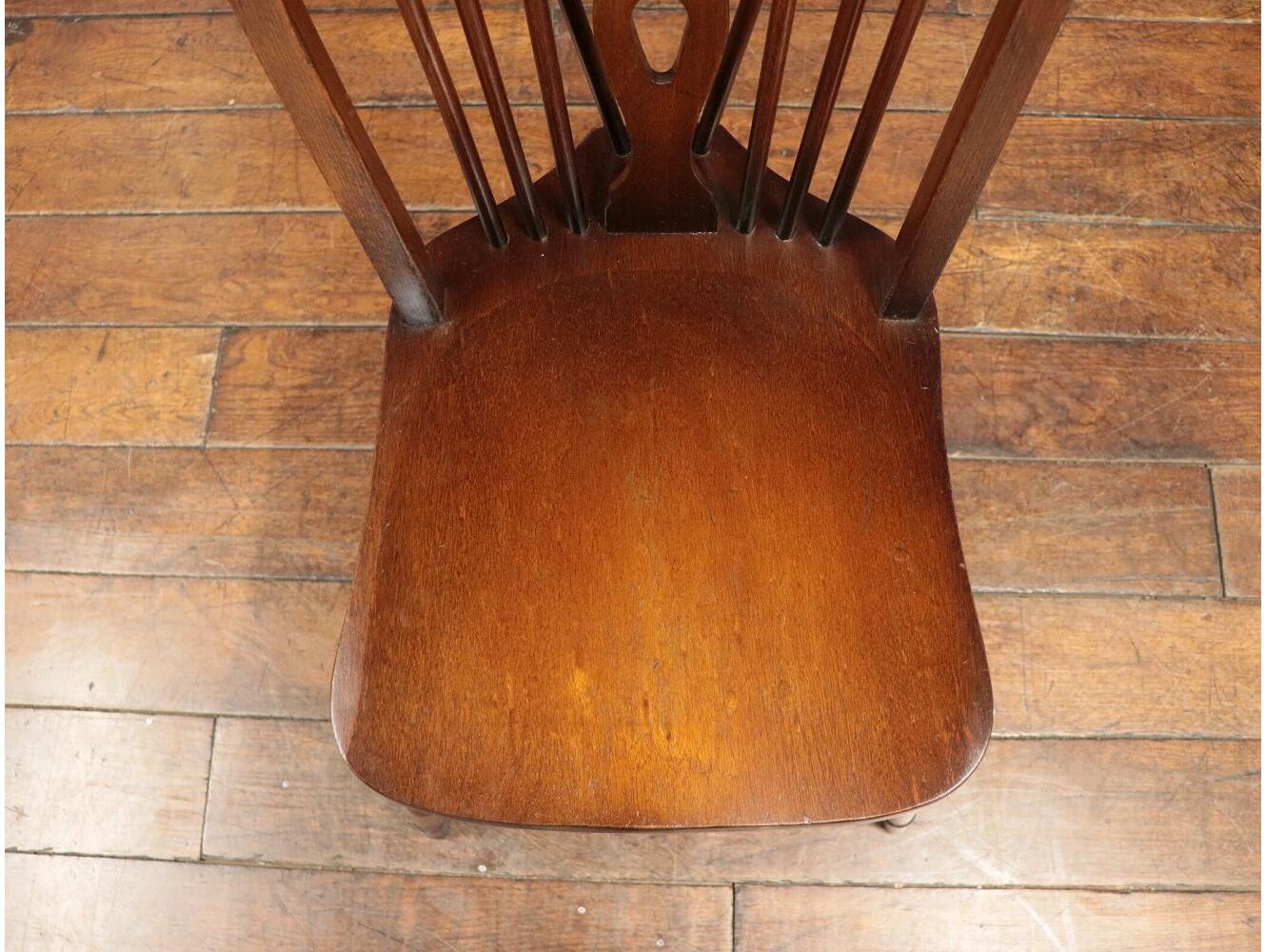 ホイールバックチェア