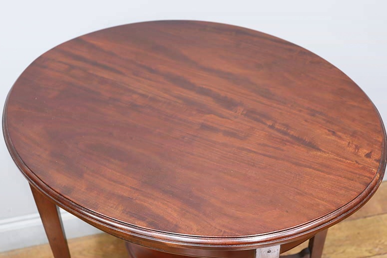 ティーテーブル