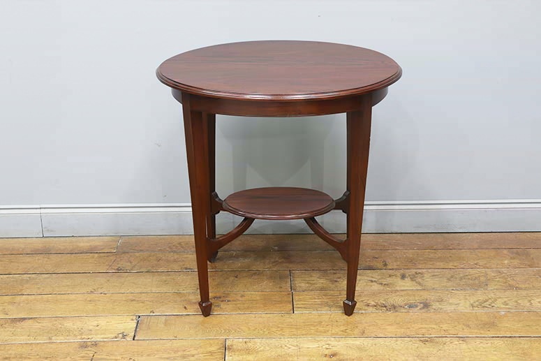 ティーテーブル