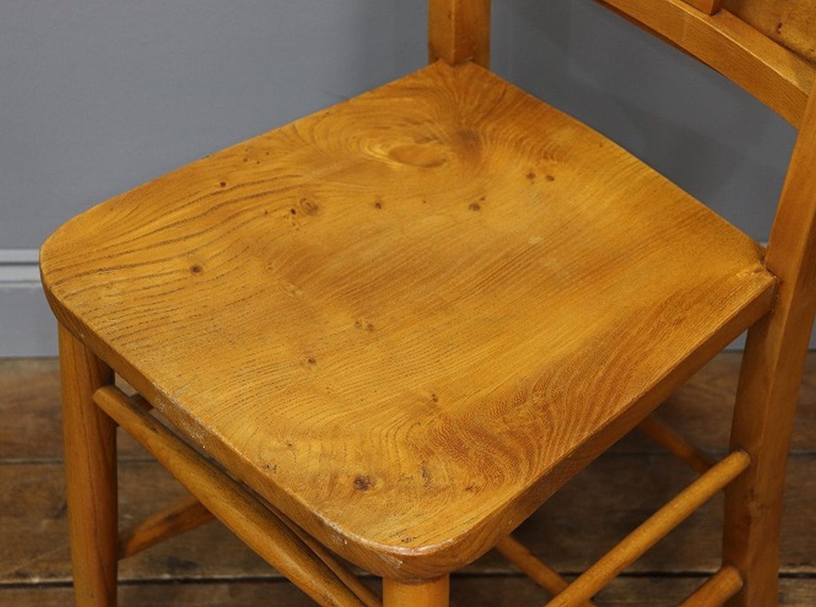 チャーチチェア