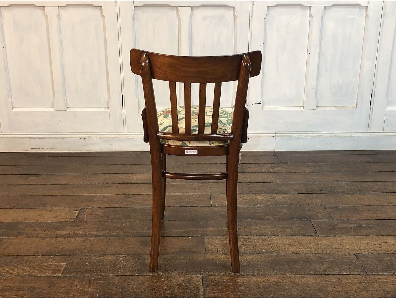 ベントウッドチェア with William Morris