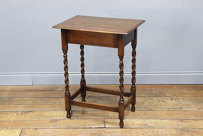 オケージョナルテーブル