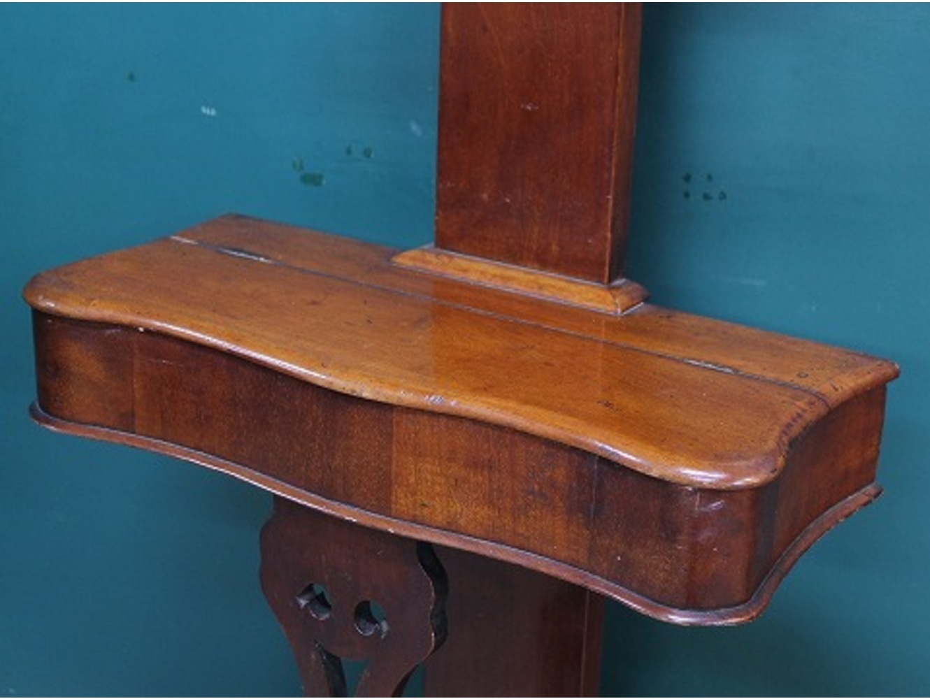 ホールスタンド