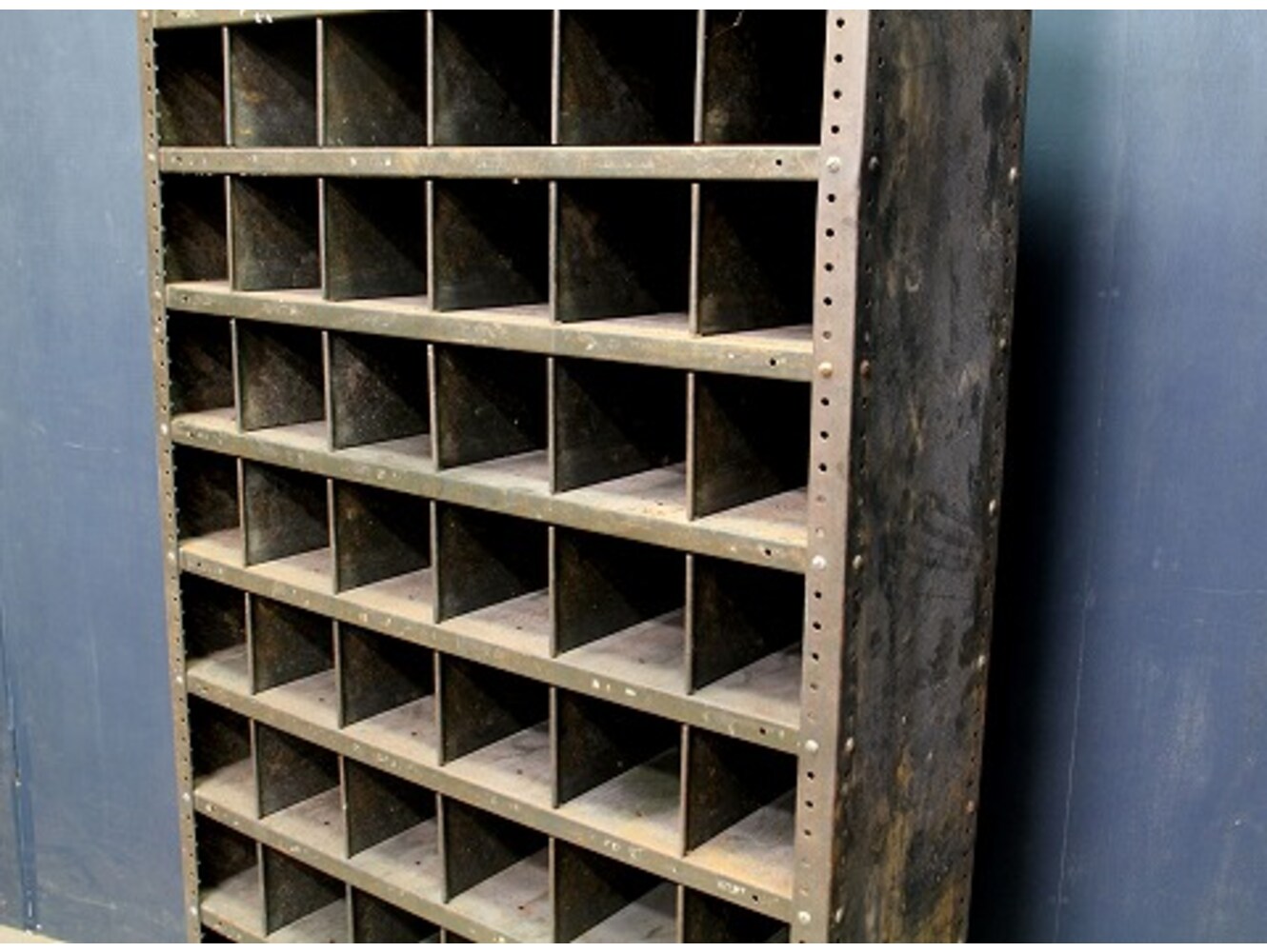 ピジョンホール