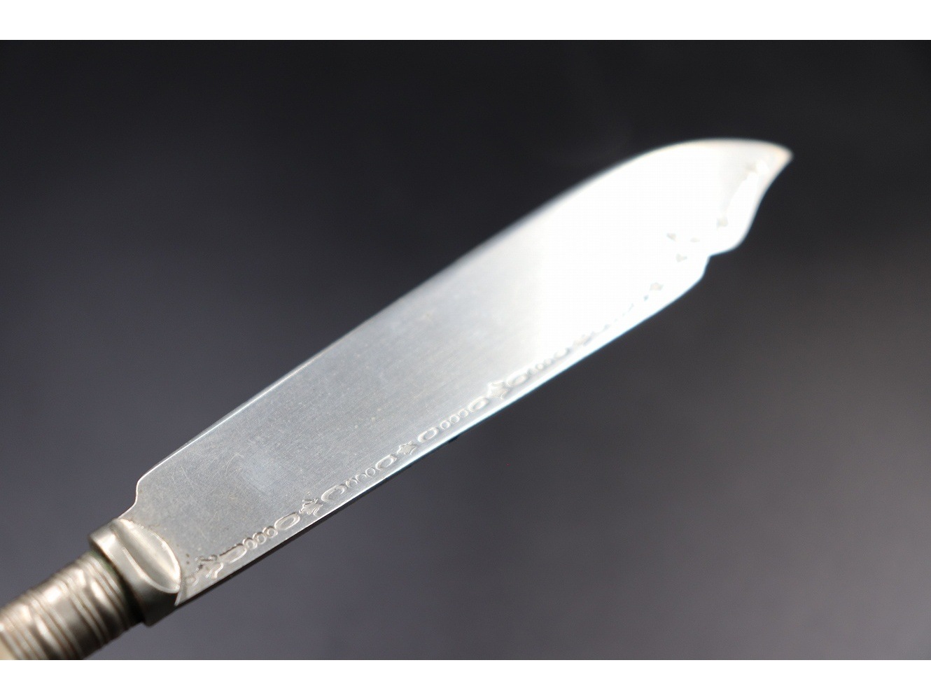 フィッシュナイフ