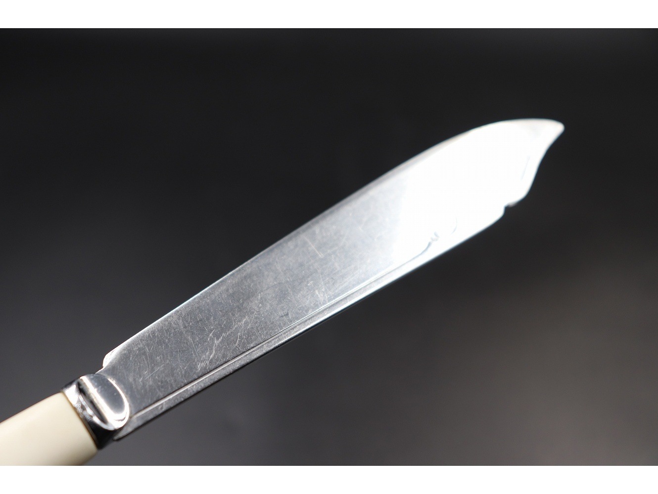 フィッシュナイフ