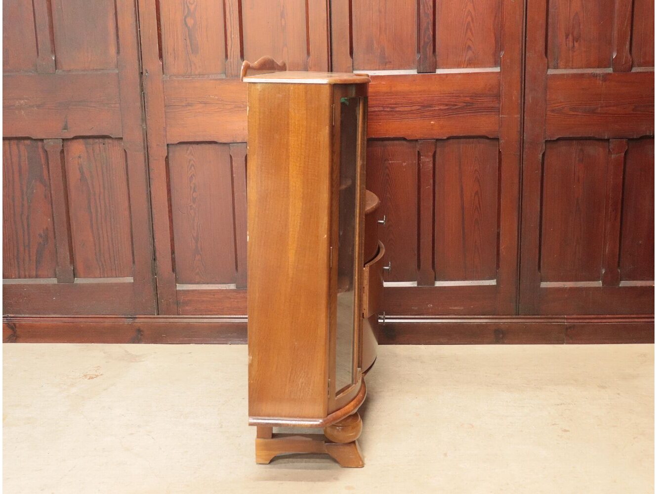 サイドバイサイド