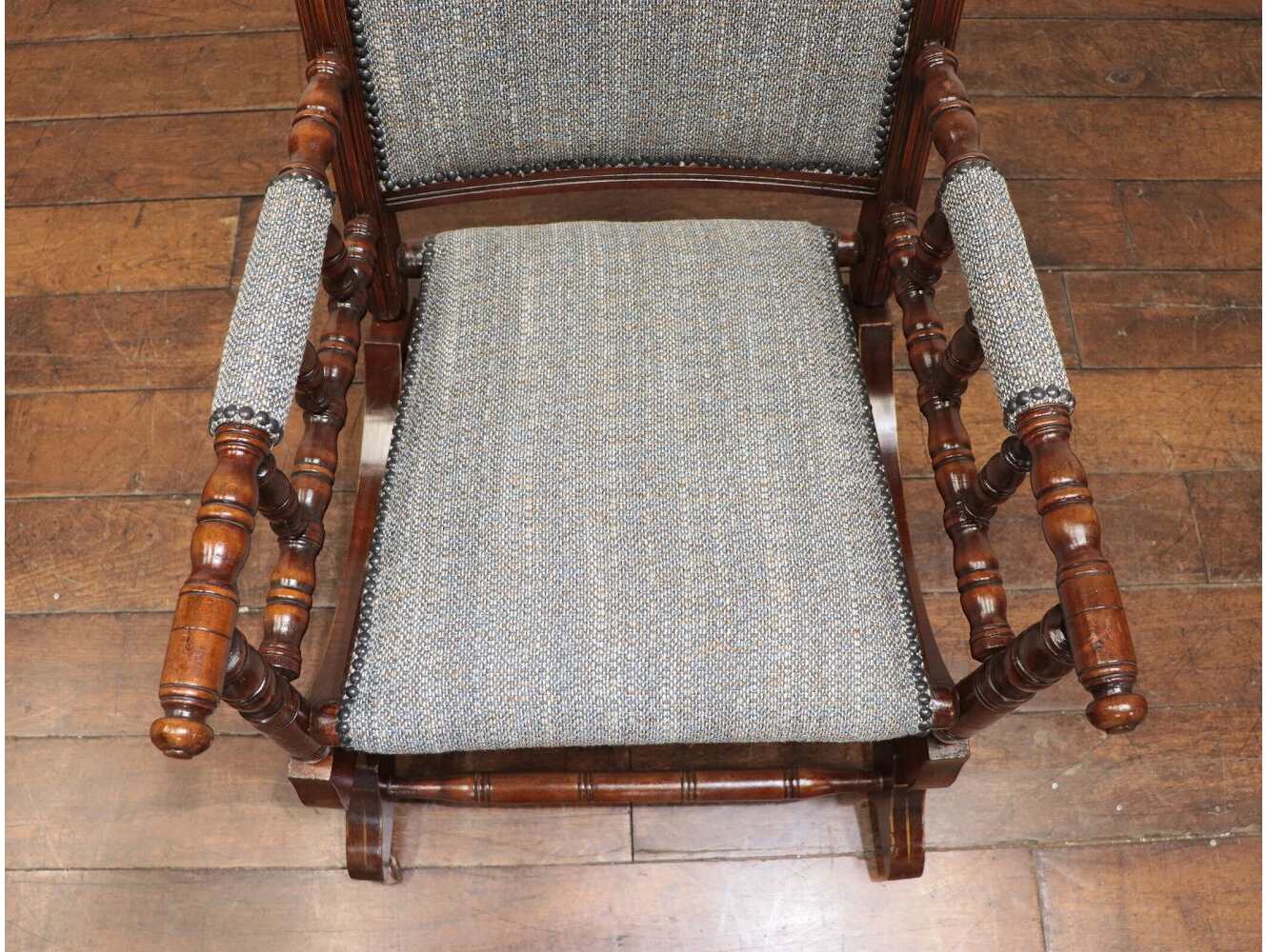 ロッキングチェア