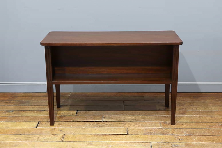 ブックシェルフ