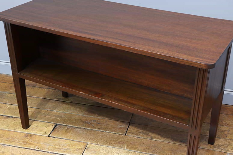 ブックシェルフ