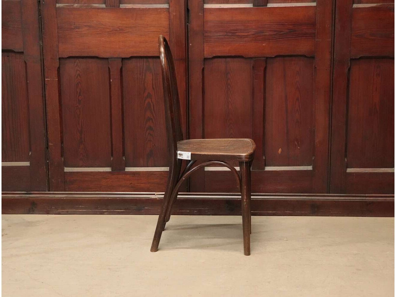 ベントウッドチェア THONET