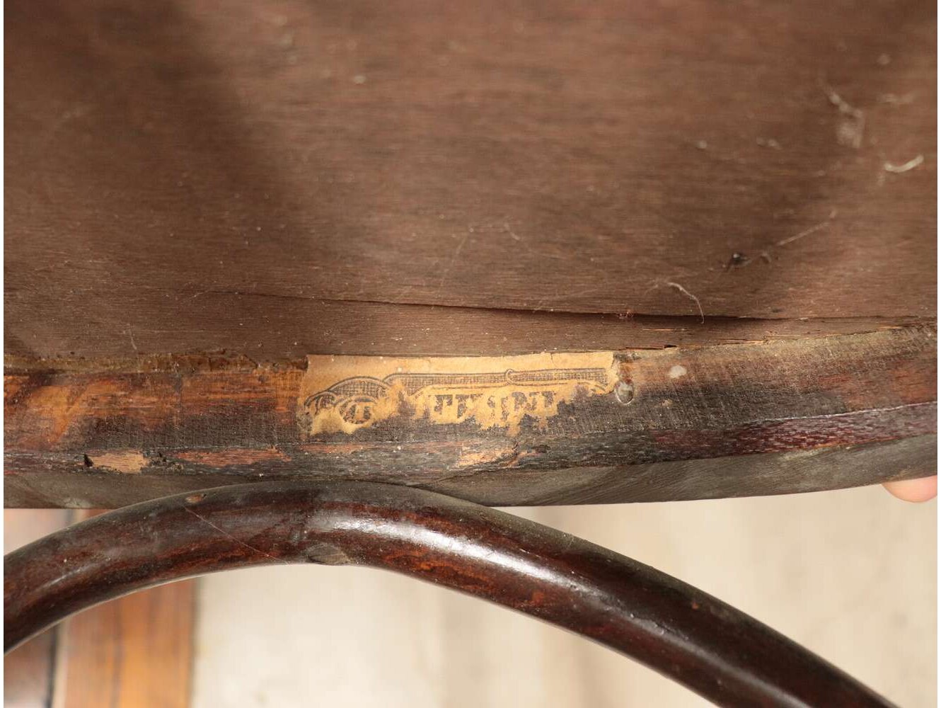 ベントウッドチェア THONET