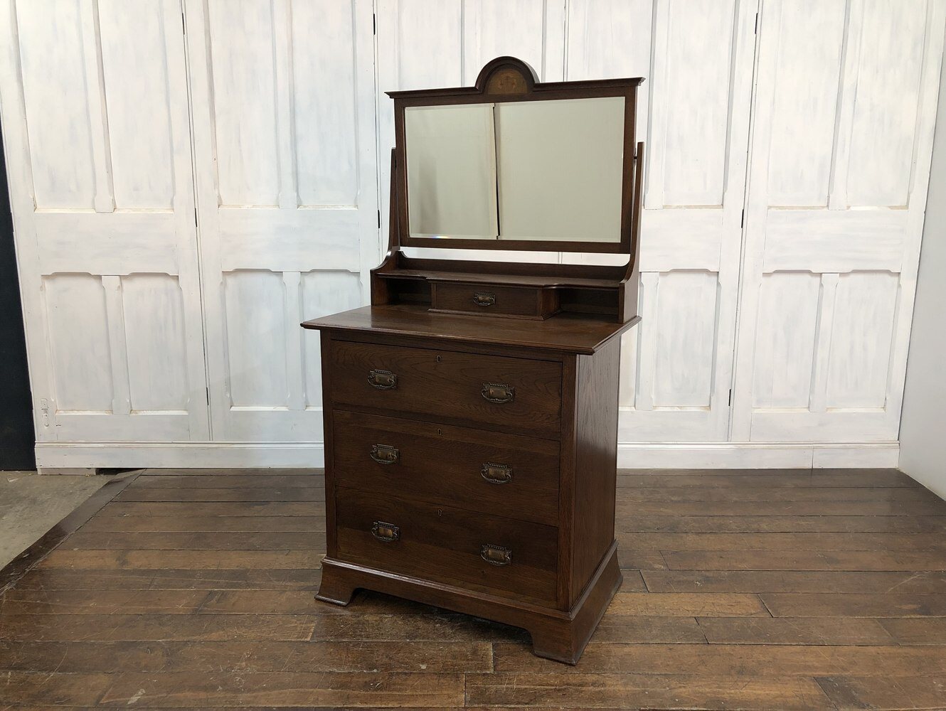 ドレッシングチェスト