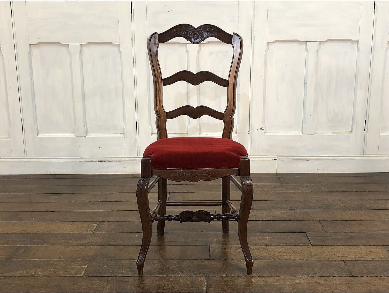 フレンチチェア