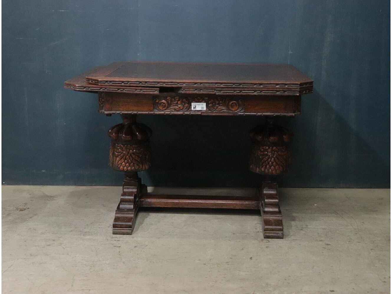 ドローリーフテーブル